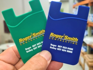 PHONE WALLETS